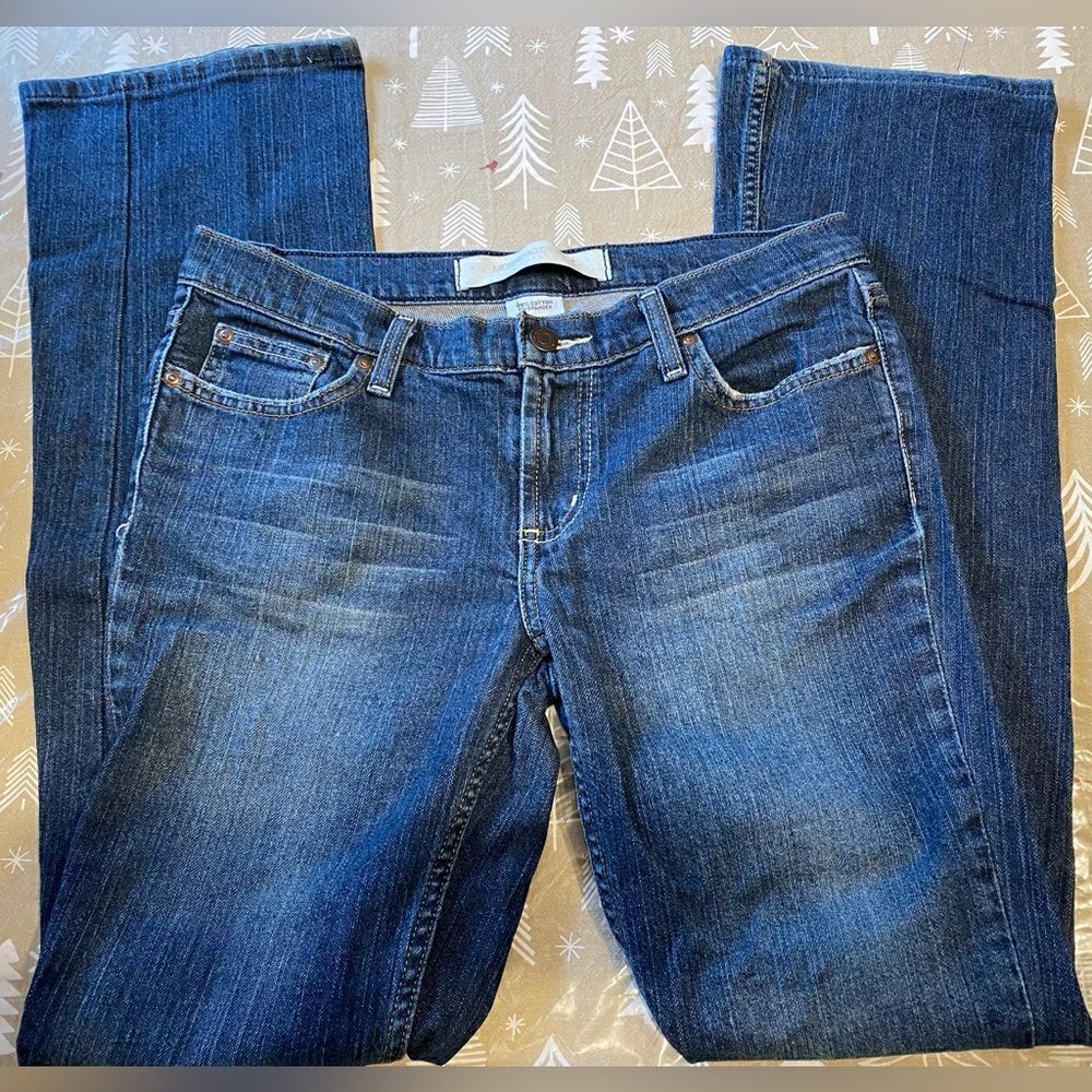 MOSSIMO Flare Jeans, size 7. (J52)